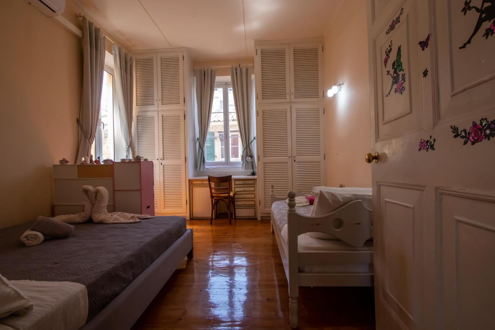 Elenis, In The Heart Of The Old Town Apartment Corfu  Eksteriør billede